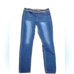 No Boundaries Pull On Jeans. Stretch. Large